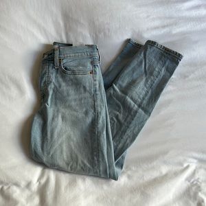 Levi’s wedgie fit jeans size 25